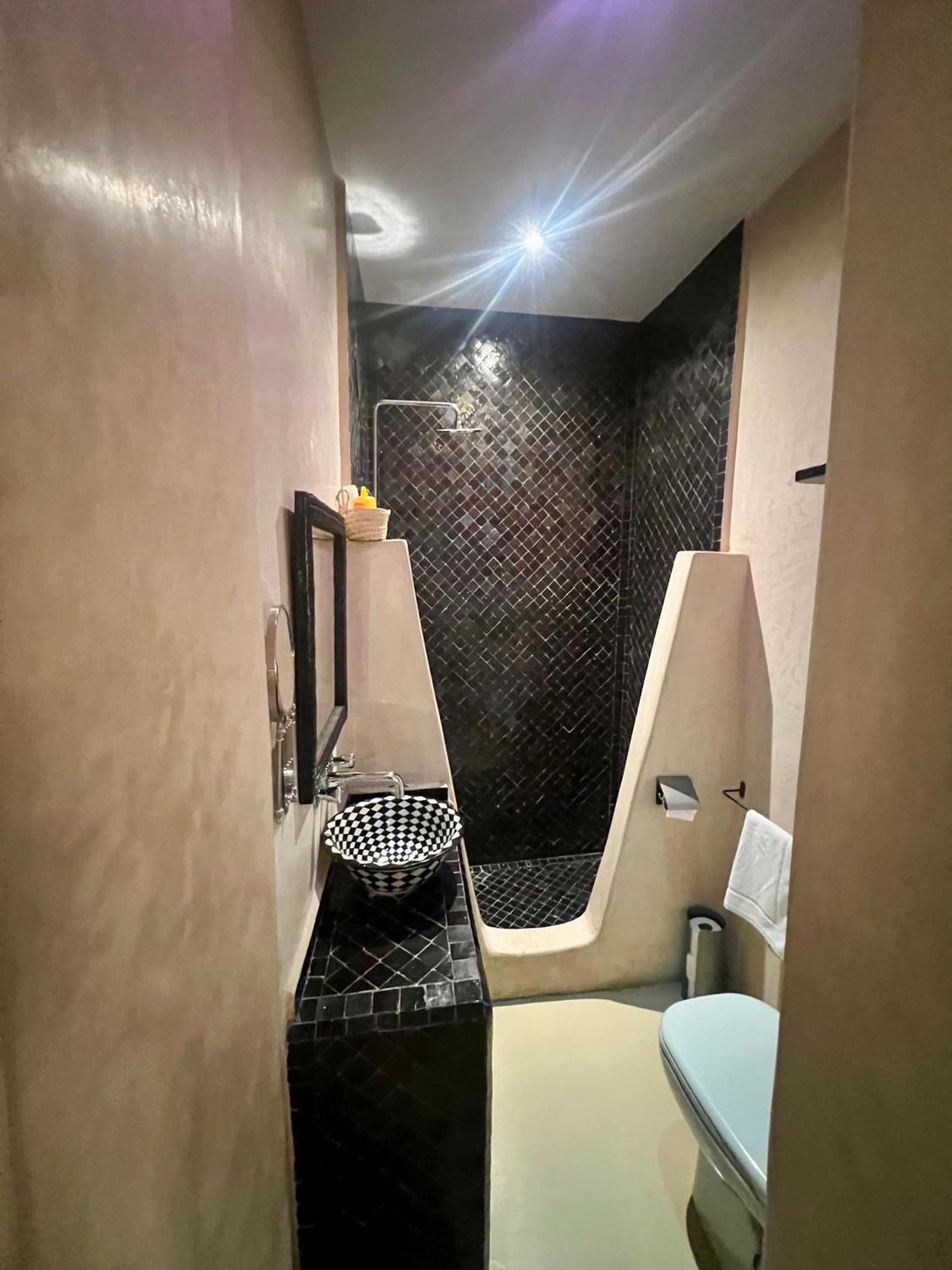 "Le 21", Exclusive Luxury Duplex 400M From Jemaa El Fna Place -Hammam-Jacuzzi-Koutoubia View-Roof Terrace -Speed Wifi Маракеш Екстериор снимка