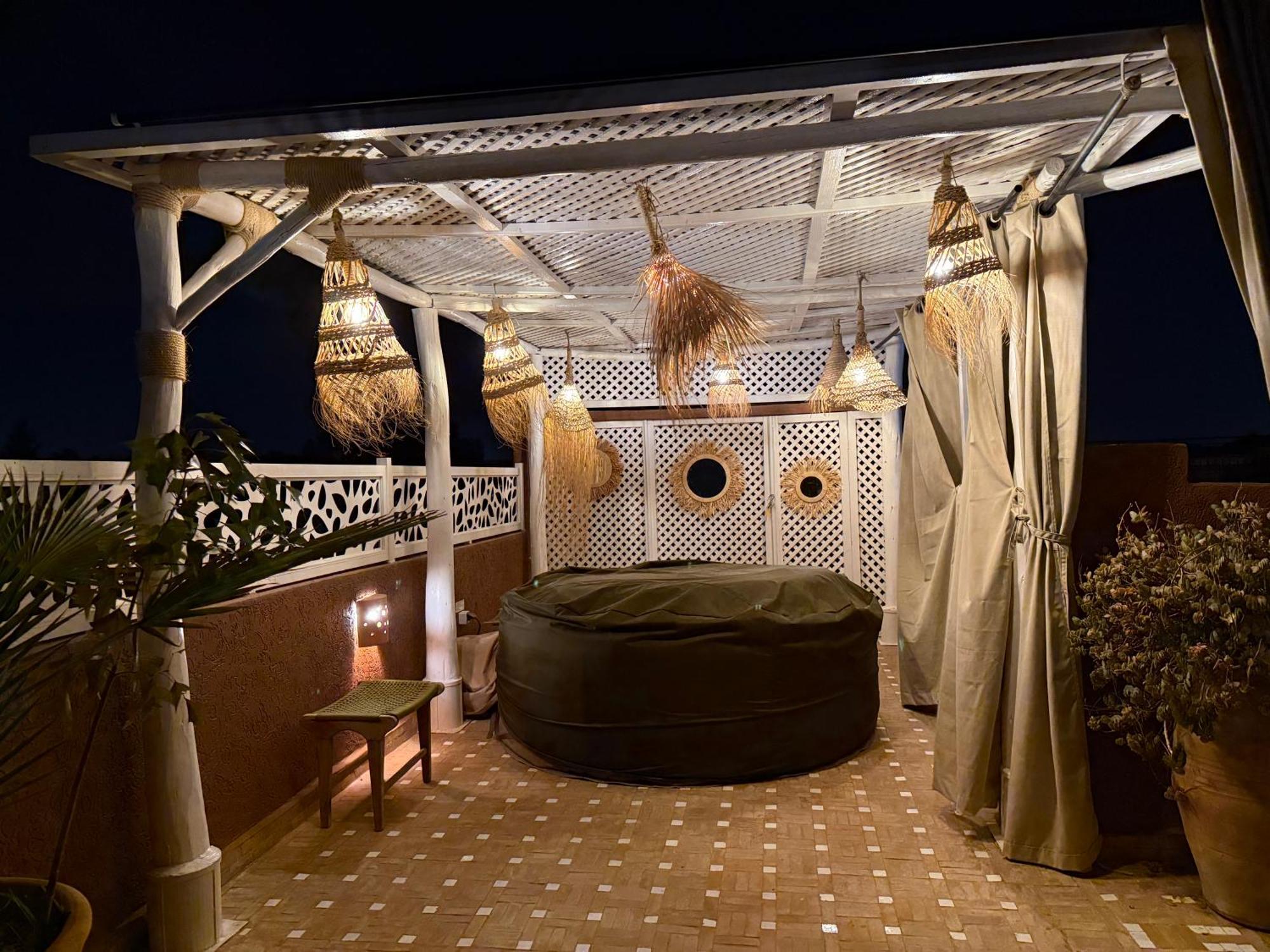 "Le 21", Exclusive Luxury Duplex 400M From Jemaa El Fna Place -Hammam-Jacuzzi-Koutoubia View-Roof Terrace -Speed Wifi Маракеш Екстериор снимка